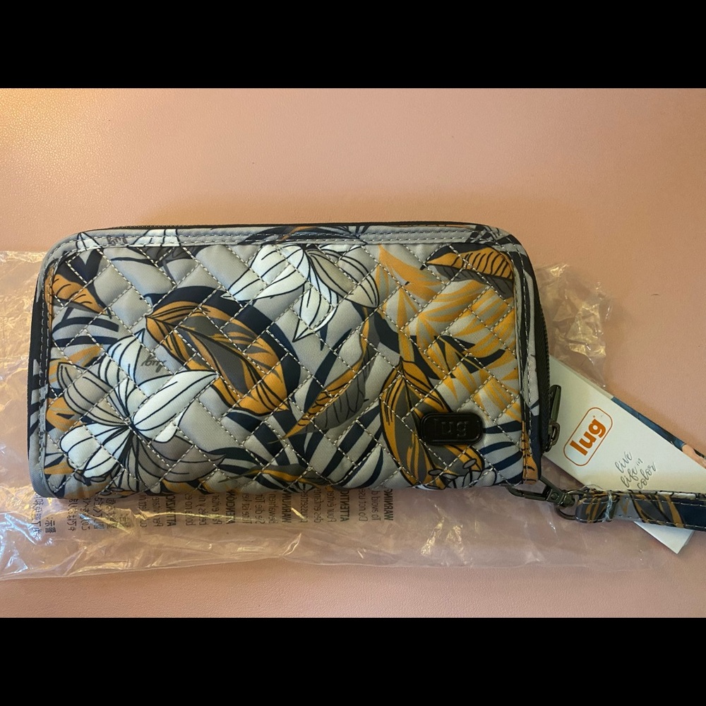 Lug Handspring Wallet